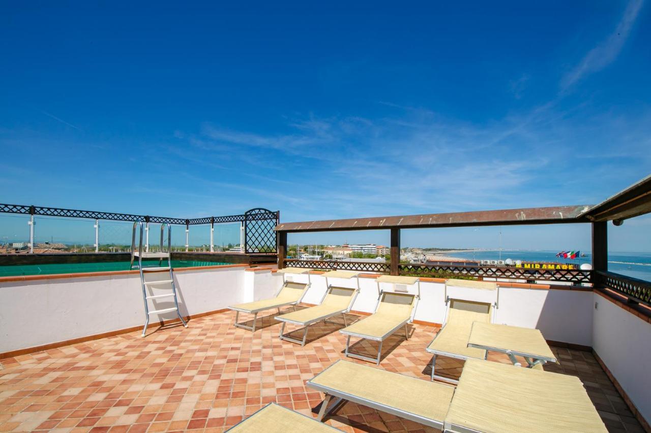 New Bristol Sport Hotel Чезенатіко Екстер'єр фото